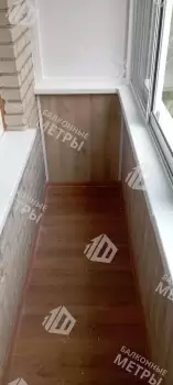 Холодное остекление балкона с отделкой Холодное остекление балкона с отделкой