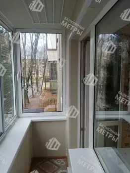 Отделка балкона под ключ с холодным остеклением и выносом остекления Отделка балкона под ключ с холодным остеклением и выносом остекления