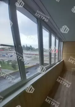 Отделка балкона с утеплением и остеклением Rehau Отделка балкона с утеплением и остеклением Rehau