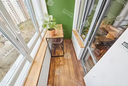 Дизайнерская отделка балкона гипсокартоном с утеплением и остеклением