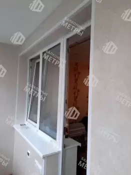 Остекление и отделка балкона Лодочка Остекление и отделка балкона Лодочка