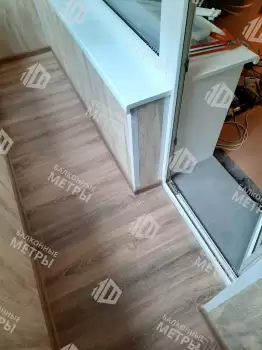 Холодное остекление и отделка П-образного балкона Холодное остекление и отделка П-образного балкона