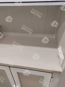 Установка на балконе трёх шкафов Установка на балконе трёх шкафов