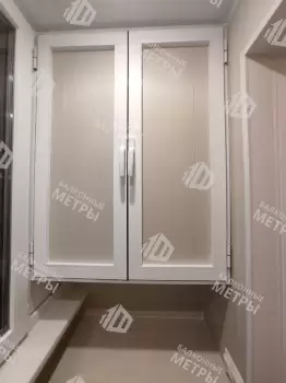 Установка на балконе трёх шкафов Установка на балконе трёх шкафов