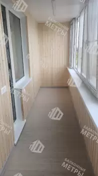 Отделка балкона профилем Rehau Grazio 70 под ключ с утеплением в многоквартирном доме Отделка балкона профилем Rehau Grazio 70 под ключ с утеплением в многоквартирном доме