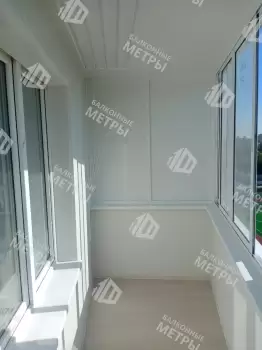 Остекление балкона и отделка стен Остекление балкона и отделка стен