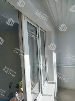 Остекление балкона и отделка стен Остекление балкона и отделка стен