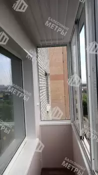 Холодное остекление PROVEDAL и отделка балкона ламинатом 33 класса. Холодное остекление PROVEDAL и отделка балкона ламинатом 33 класса.