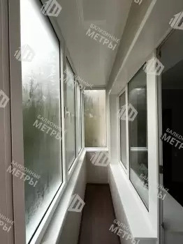 Отделка и остекление П-образного балкона без утепления, в кирпичном доме Отделка и остекление П-образного балкона без утепления, в кирпичном доме