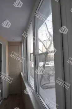 Остекление и отделка балкона ПВХ панелями и ламинатом Остекление и отделка балкона ПВХ панелями и ламинатом